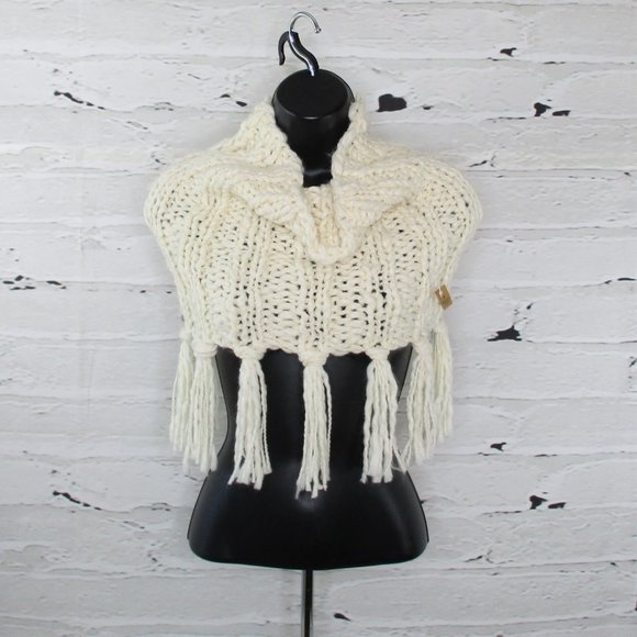 American Eagle Outfitters Hand Knit Chunky Cowl Neck Warmer - Picture 3 of 7